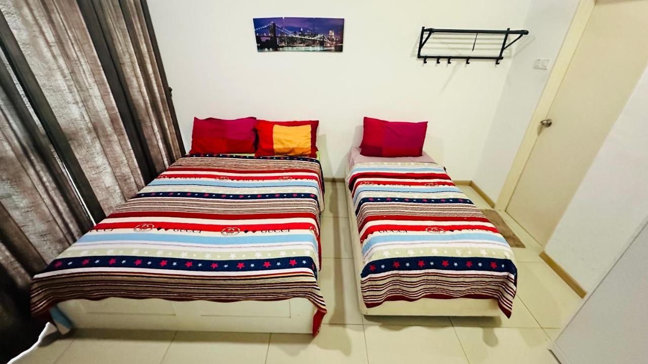Vista Alam Roomstay Homestay Shah Alam Buitenkant foto