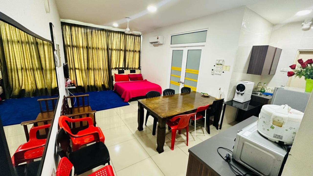 Vista Alam Roomstay Homestay Shah Alam Buitenkant foto