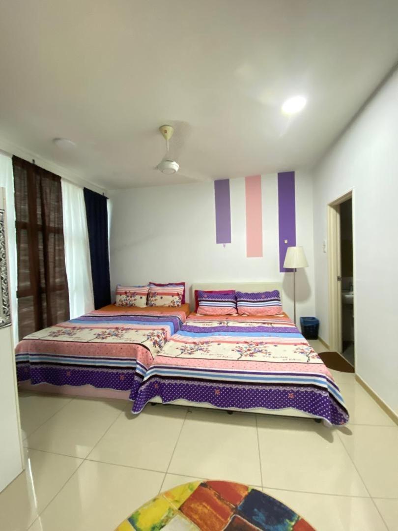 Vista Alam Roomstay Homestay Shah Alam Buitenkant foto