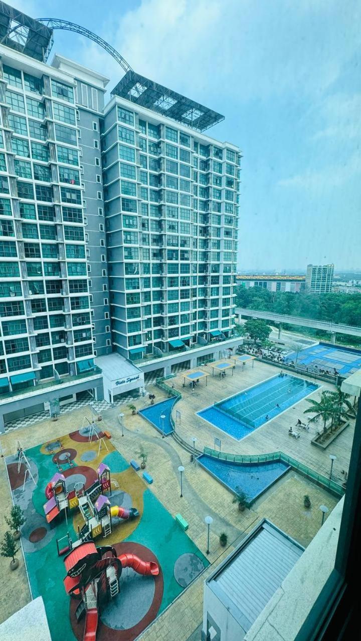 Vista Alam Roomstay Homestay Shah Alam Buitenkant foto