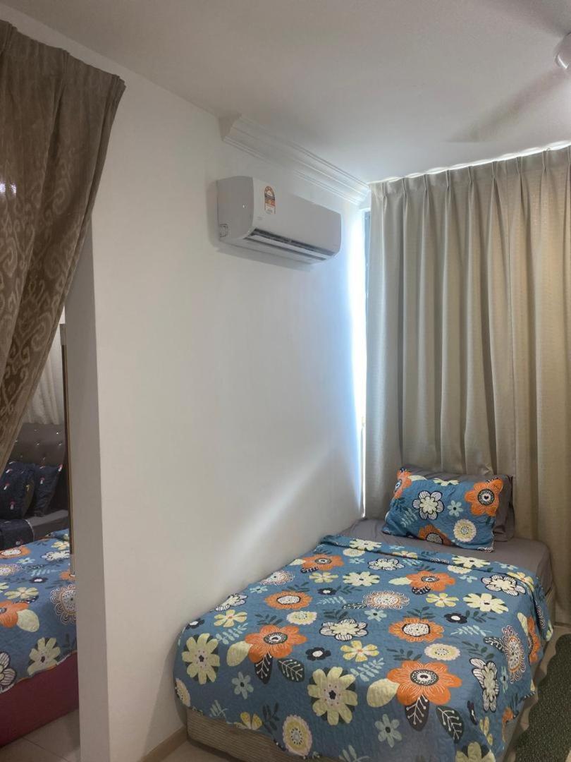 Vista Alam Roomstay Homestay Shah Alam Buitenkant foto