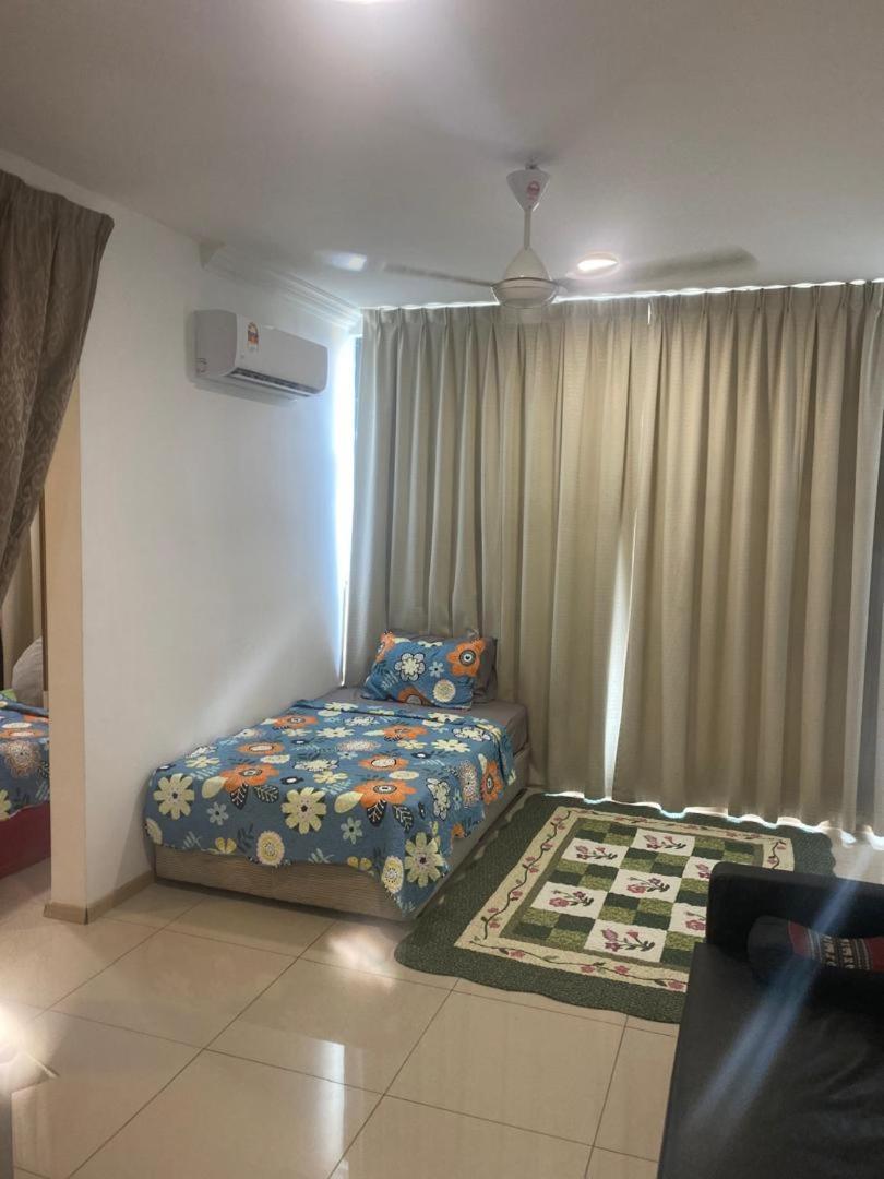 Vista Alam Roomstay Homestay Shah Alam Buitenkant foto