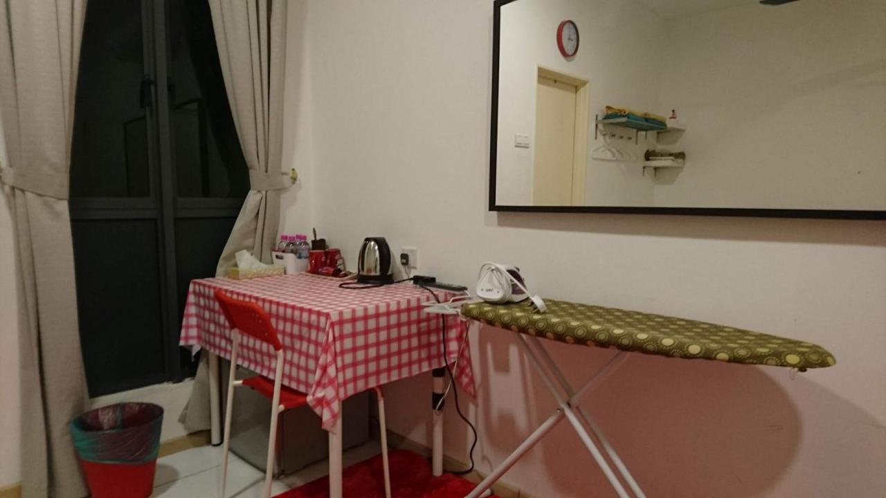 Vista Alam Roomstay Homestay Shah Alam Buitenkant foto