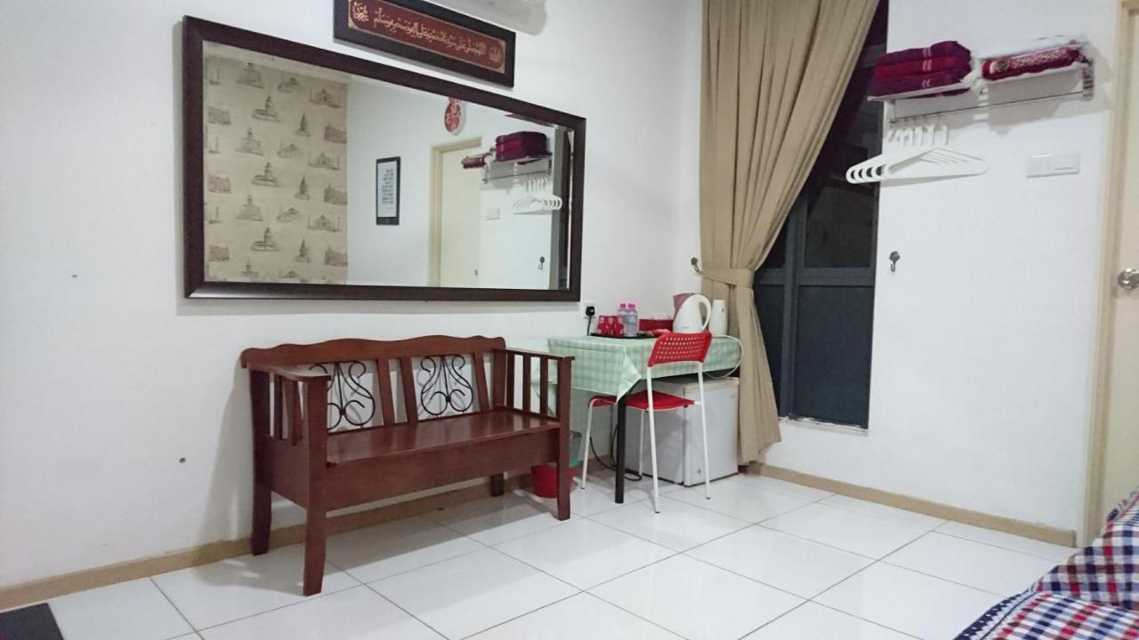 Vista Alam Roomstay Homestay Shah Alam Buitenkant foto